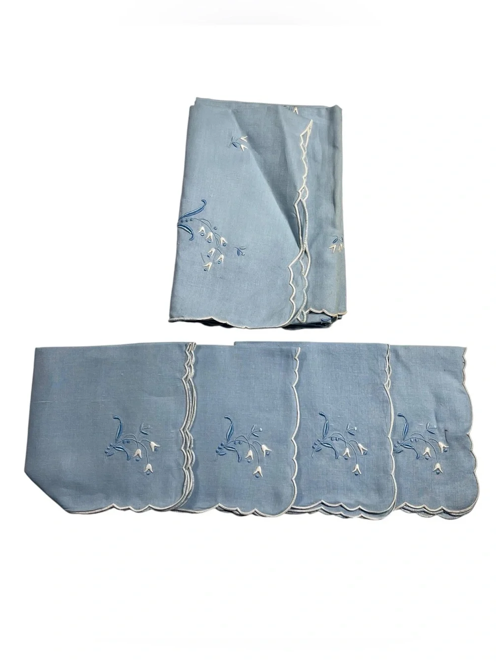 Vtg Blue Linen Tablecloth 4 Napkins Set Embroidered Scalloped Tea Table 34x34